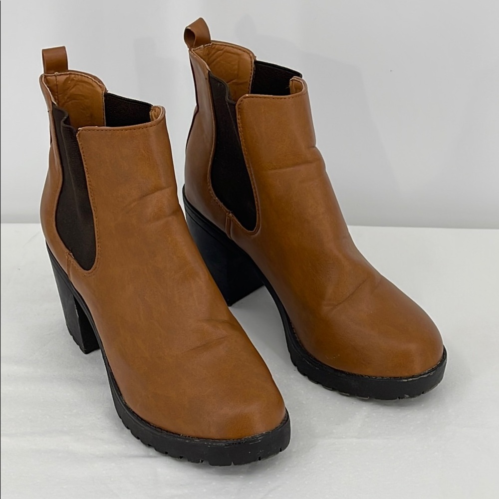Rue 21 Women’s Brown Chelsea Ankle Boots with Block Heel